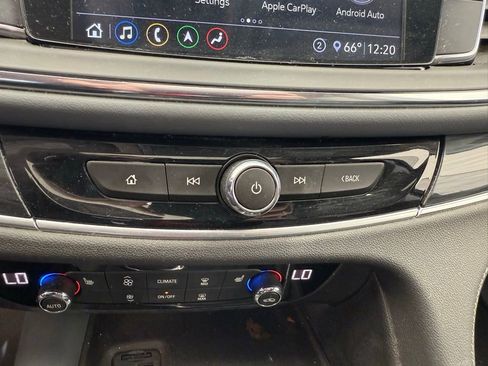 Used 2021 Buick Enclave Essence w/ Sound and Sites Package AWD/4WD image 22