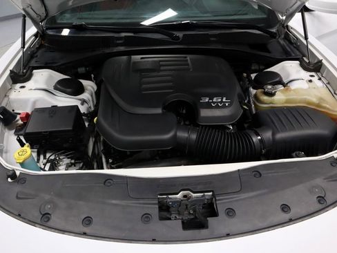 Used 2016 Dodge Charger SXT w/ Premium Group RWD image 17