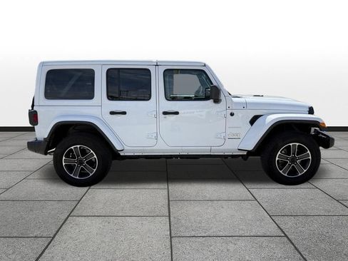 Used 2023 Jeep Wrangler Unlimited Sahara AWD/4WD image 34