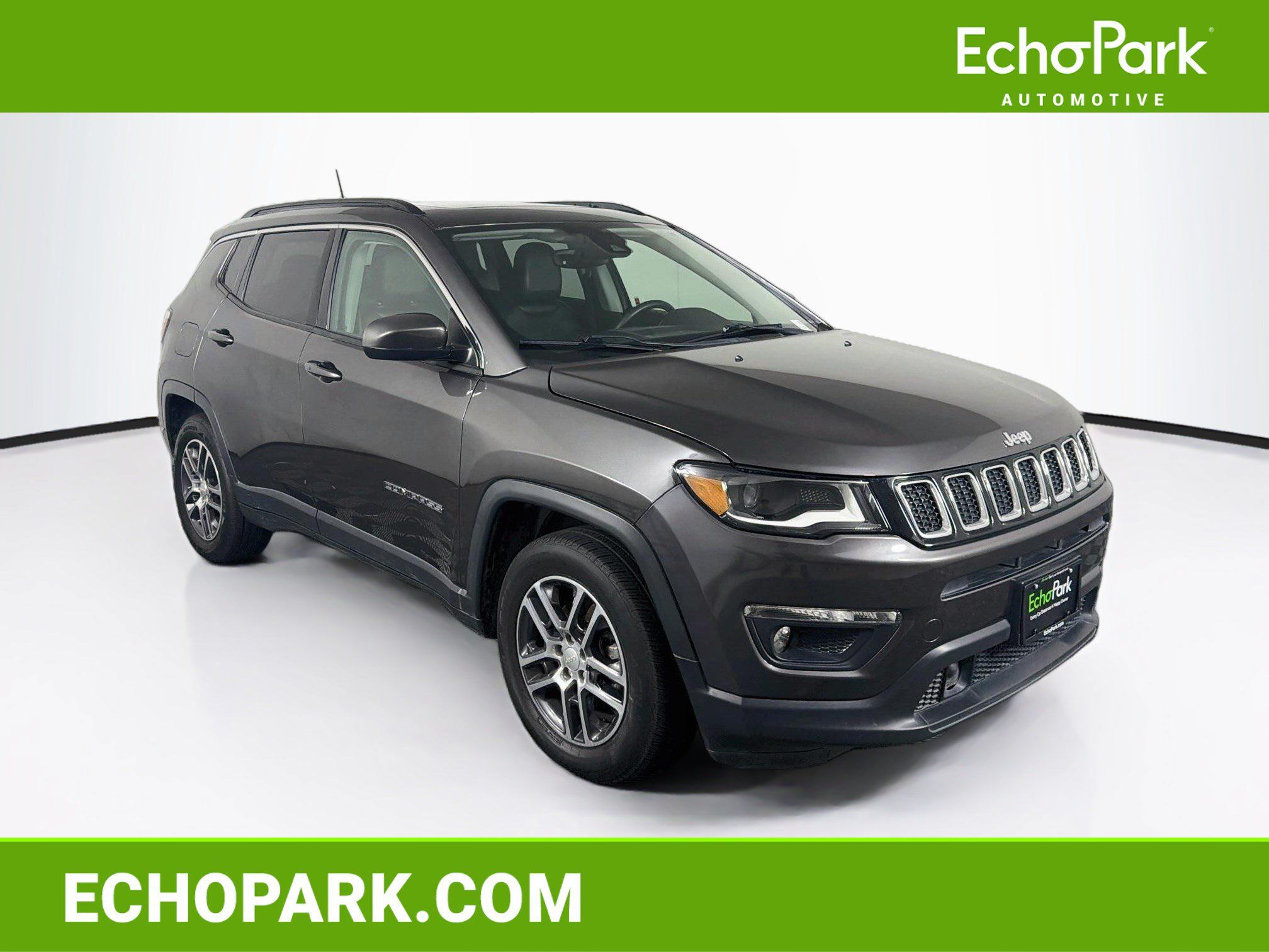 Used 2018 Jeep Compass Latitude w/ Popular Equipment Group FWD image 1