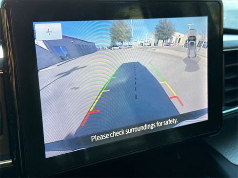 Used 2020 Ford Explorer XLT w/ Equipment Group 202A image 27