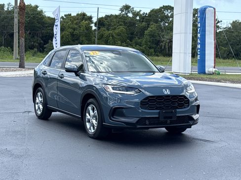 Certified 2025 Honda HR-V LX image 2