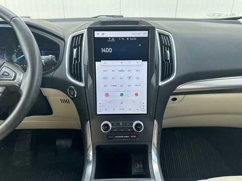 Used 2022 Ford Edge Titanium AWD/4WD image 35