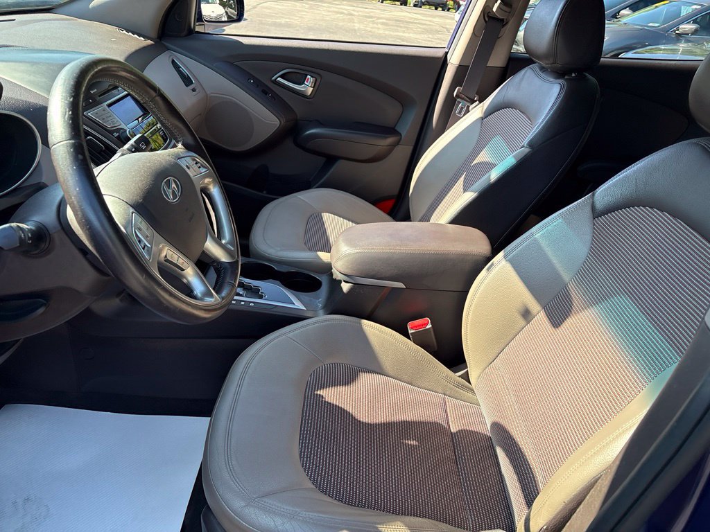 Used 2012 Hyundai Tucson GLS FWD image 9