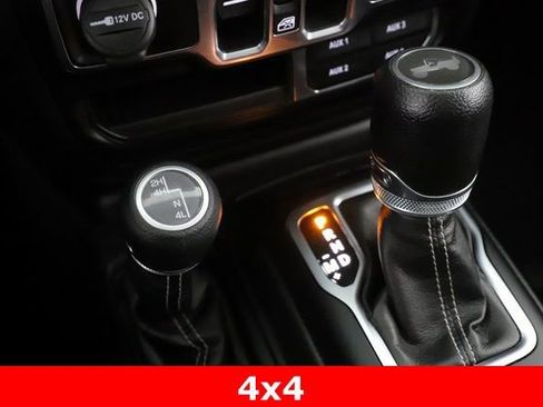 Used 2023 Jeep Wrangler Sahara image 24