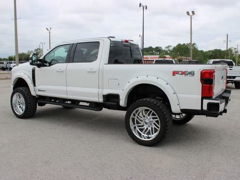 Used 2023 Ford F250 Lariat w/ Lariat Ultimate Package AWD/4WD image 7