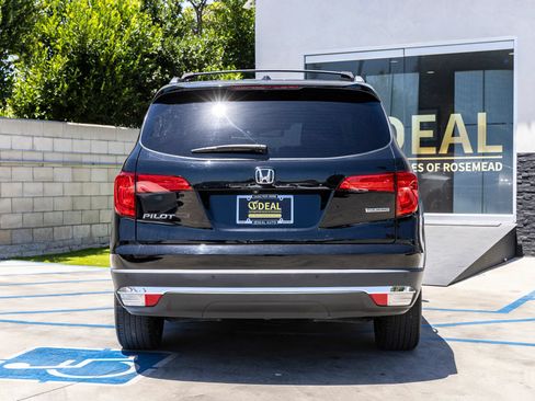 Used 2017 Honda Pilot Touring image 14