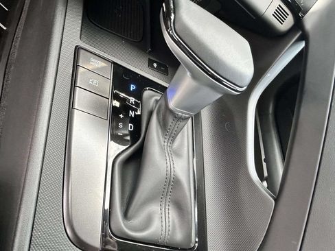 Certified 2025 Hyundai Elantra Sport FWD image 17