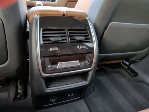 Used 2024 BMW X5 M Competition w/ Executive Package image 35