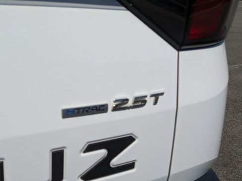 Used 2023 Hyundai Santa Cruz Limited image 9