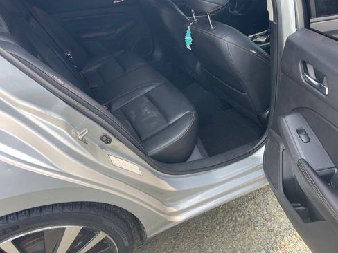 Used 2021 Nissan Altima 2.5 SR FWD image 13