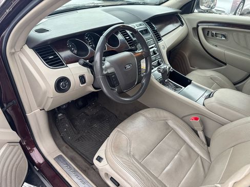 Used 2010 Ford Taurus Limited image 9