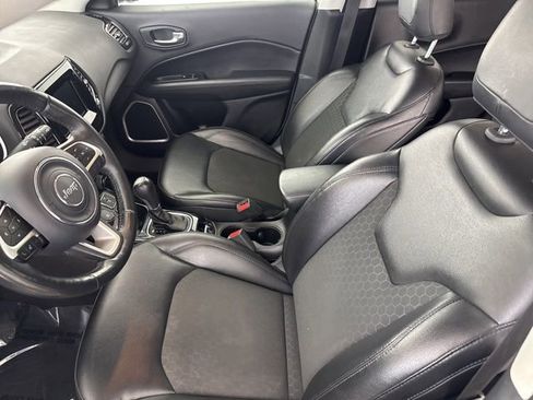 Used 2018 Jeep Compass Latitude w/ Popular Equipment Group AWD/4WD image 20