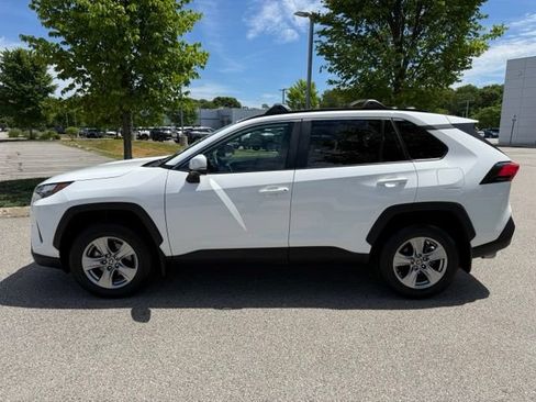 Used 2023 Toyota RAV4 XLE w/ Convenience Package AWD/4WD image 8