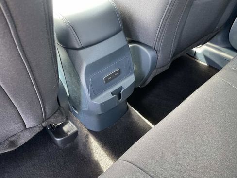 Used 2025 Ford Maverick XL image 12