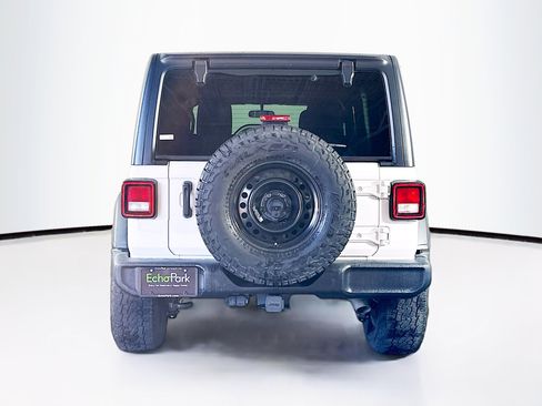 Used 2022 Jeep Wrangler Sport S image 7