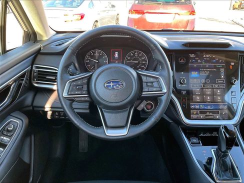 Used 2025 Subaru Outback Limited image 17