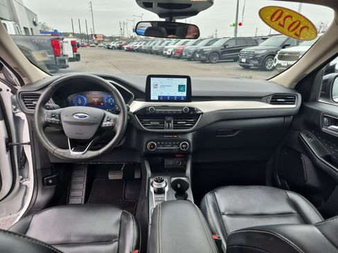 Certified 2020 Ford Escape SE Sport image 19