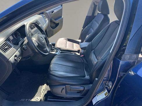 Used 2014 Volkswagen Jetta SE FWD image 11