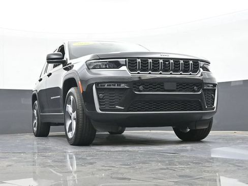 Used 2026 Jeep Grand Cherokee Limited w/ Luxury Tech Group II AWD/4WD image 56