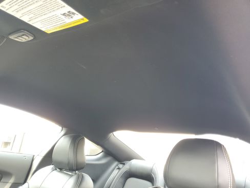 Used 2021 Ford Mustang Shelby GT500 w/ Technology Package image 11