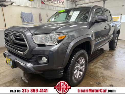 Used 2019 Toyota Tacoma SR5 image 1