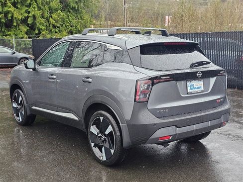 New 2026 Nissan Kicks SR w/ Cold Weather Package image 7