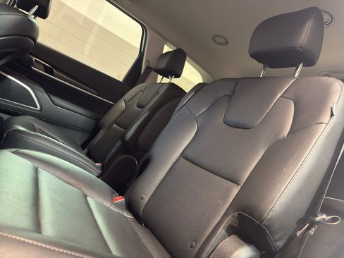 Used 2023 Kia Telluride S AWD/4WD image 29