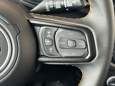 Used 2025 Jeep Wrangler Sport AWD/4WD image 27