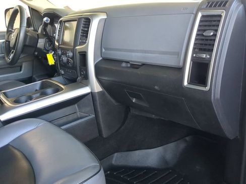 Used 2017 RAM 2500 SLT image 19