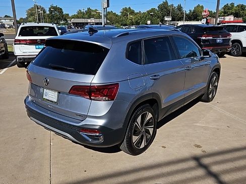 Used 2024 Volkswagen Taos SE image 5