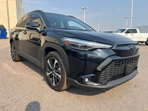 Used 2025 Toyota Corolla Cross AWD Hybrid w/ Convenience Package image 8