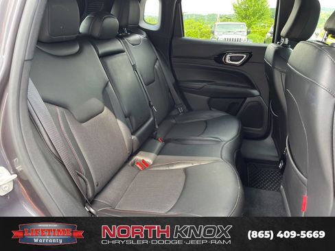 Used 2024 Jeep Compass Trailhawk AWD/4WD image 24