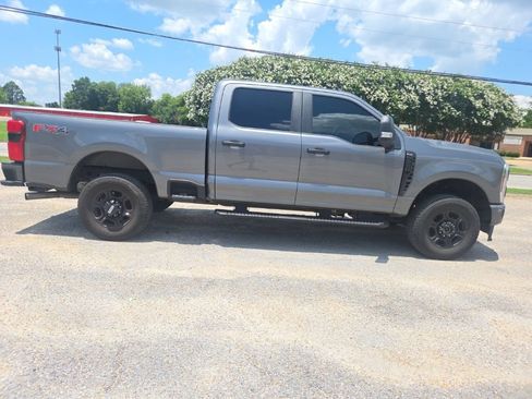 Used 2024 Ford F250 XL w/ STX Appearance Package AWD/4WD image 10