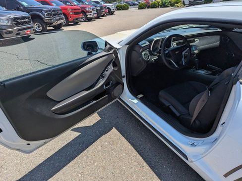 Used 2013 Chevrolet Camaro LS RWD image 8