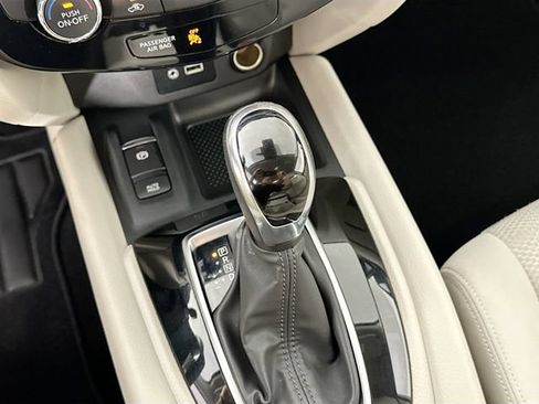 Used 2019 Nissan Rogue Sport SV w/ Technology Package AWD/4WD image 15