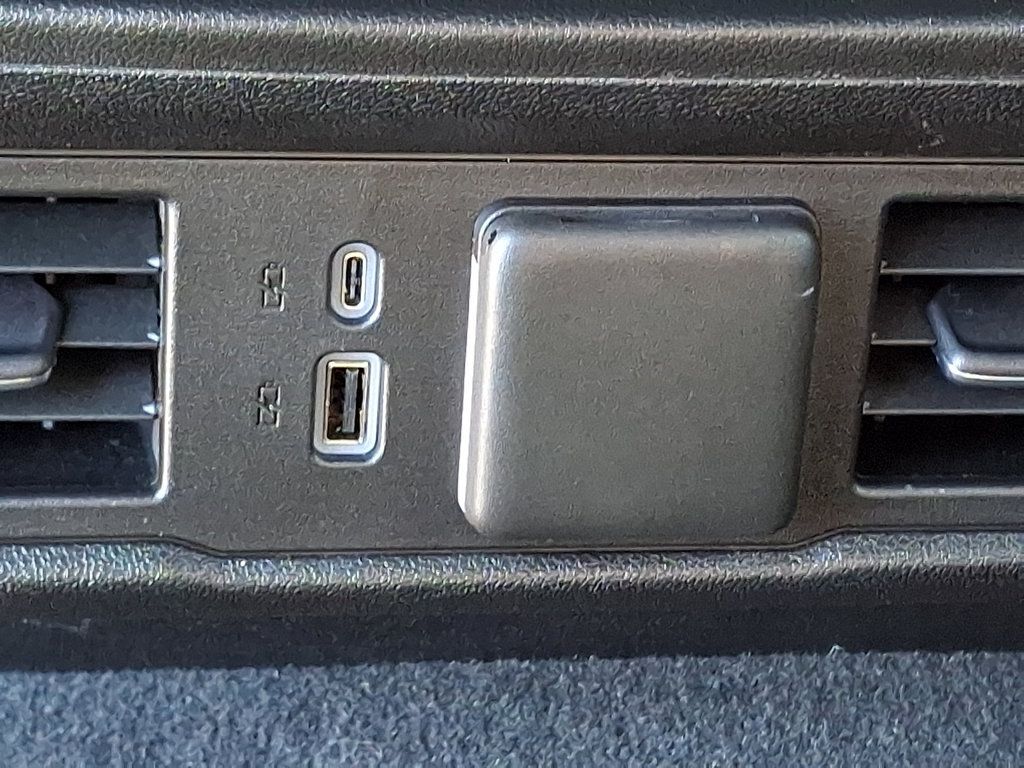 Used 2024 Chevrolet Silverado 1500 LT AWD/4WD image 12