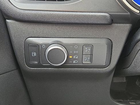 Used 2020 Ford Escape SE Sport FWD image 25