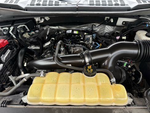 Used 2019 Ford F150 XLT w/ Trailer Tow Package image 32