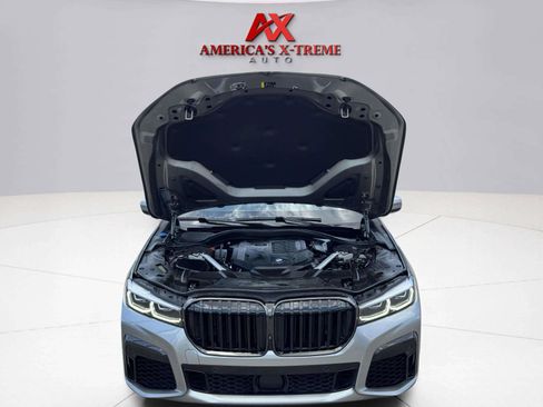 Used 2022 BMW 740i xDrive w/ M Sport Package AWD/4WD image 82