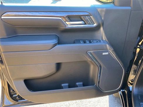 Used 2022 Chevrolet Silverado 1500 LTZ w/ LTZ Premium Package image 12