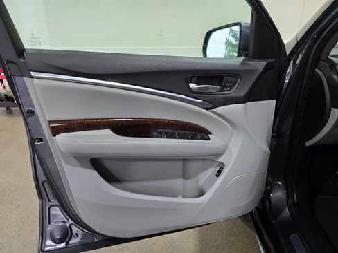 Used 2017 Acura MDX SH-AWD image 22