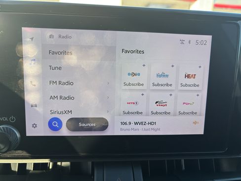 Used 2023 Toyota RAV4 LE image 7