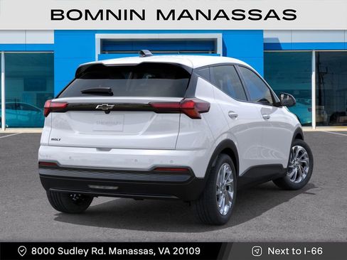 New 2027 Chevrolet Bolt LT w/ Comfort Package FWD image 5
