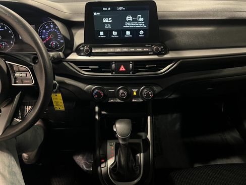 Used 2021 Kia Forte LXS image 16