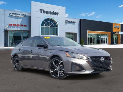 Used 2023 Nissan Altima 2.5 SR w/ SR Premium Package