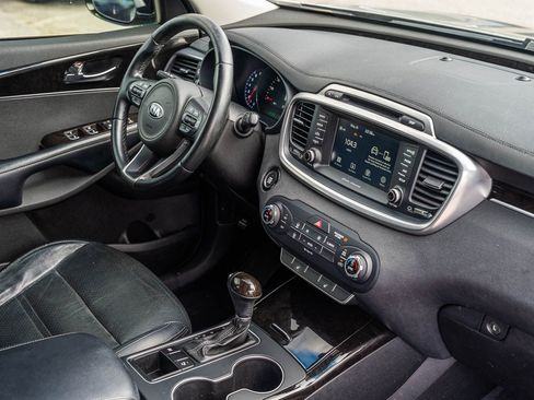 Used 2017 Kia Sorento EX FWD image 12