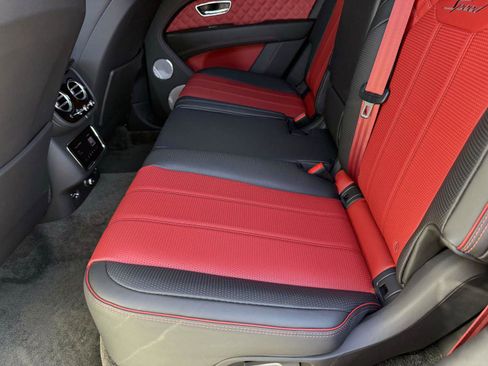 Used 2022 Bentley Bentayga Speed image 29