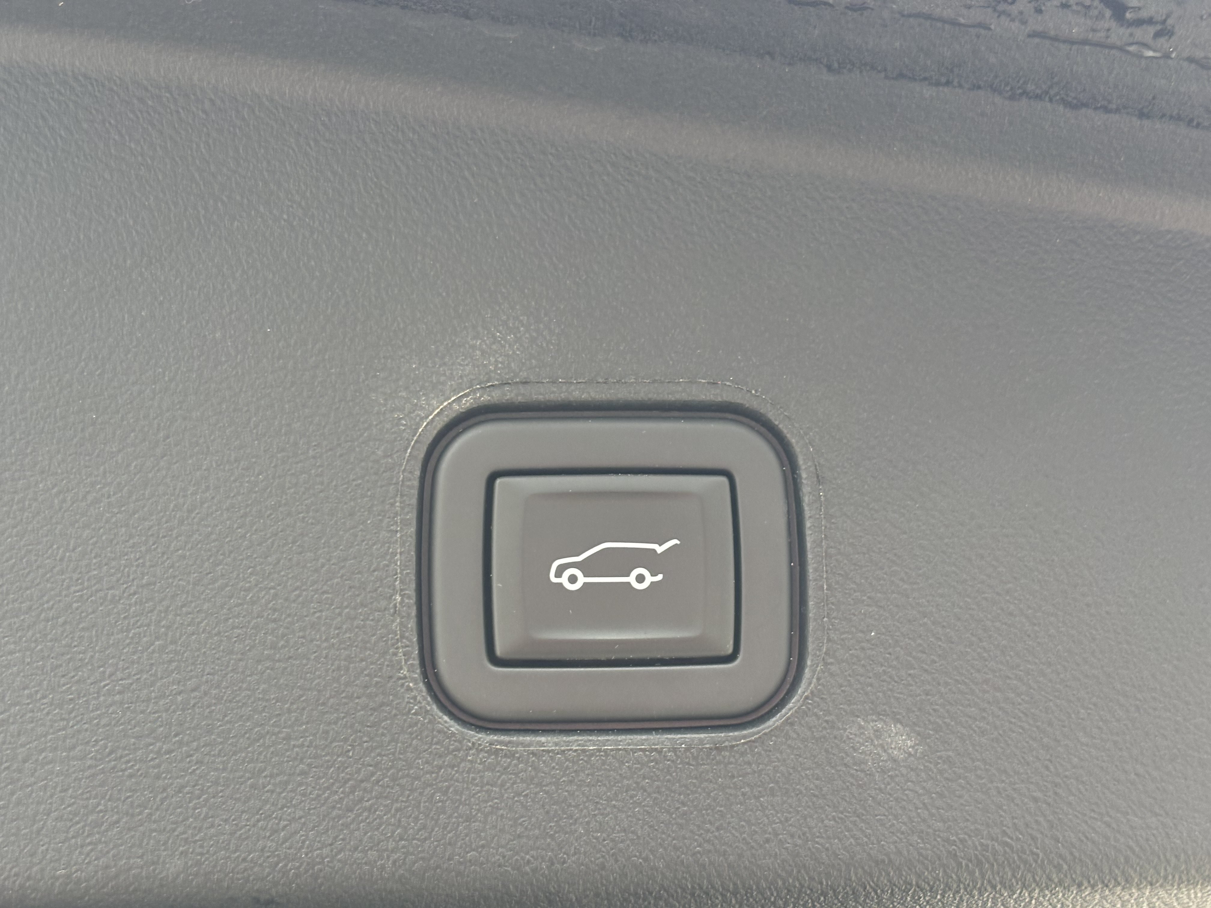 Certified 2024 Cadillac Lyriq Sport AWD/4WD image 10