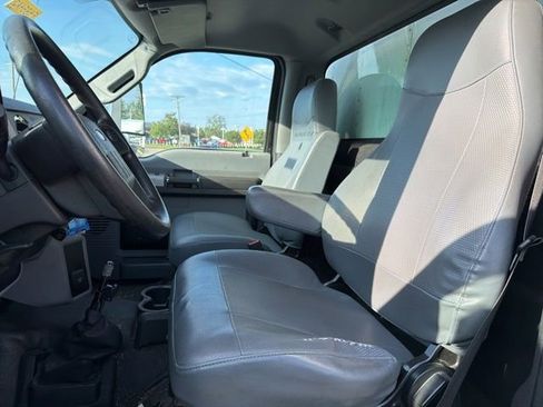 Used 2016 Ford F750 2WD Regular Cab Super Duty image 15